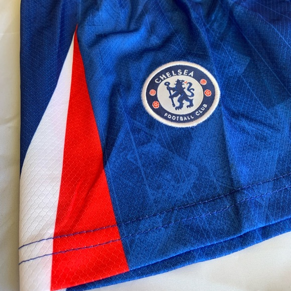 Kids Chelsea 25/26 Jerseys - Picture 4 of 11